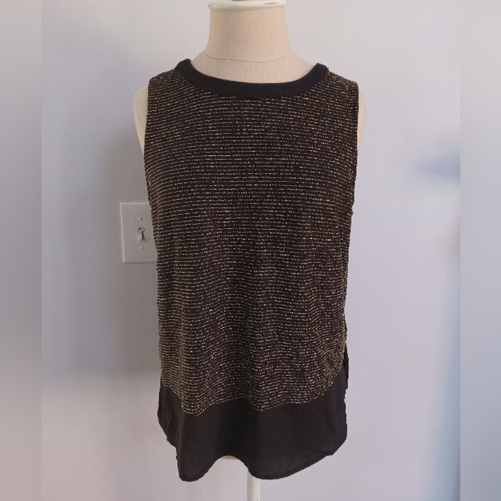 Apt 9 short-sleeved shirt
